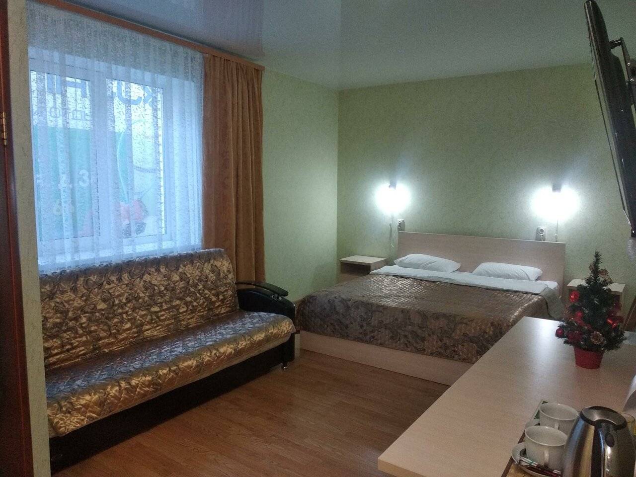 Номер комфорт с 1 двуспальной кроватью (с завтраком)